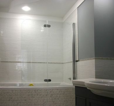 Шторка на ванну LUX PEARL GV-102